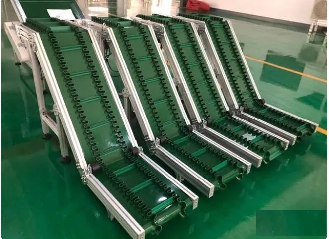 威海Z型裙邊皮帶輸送機